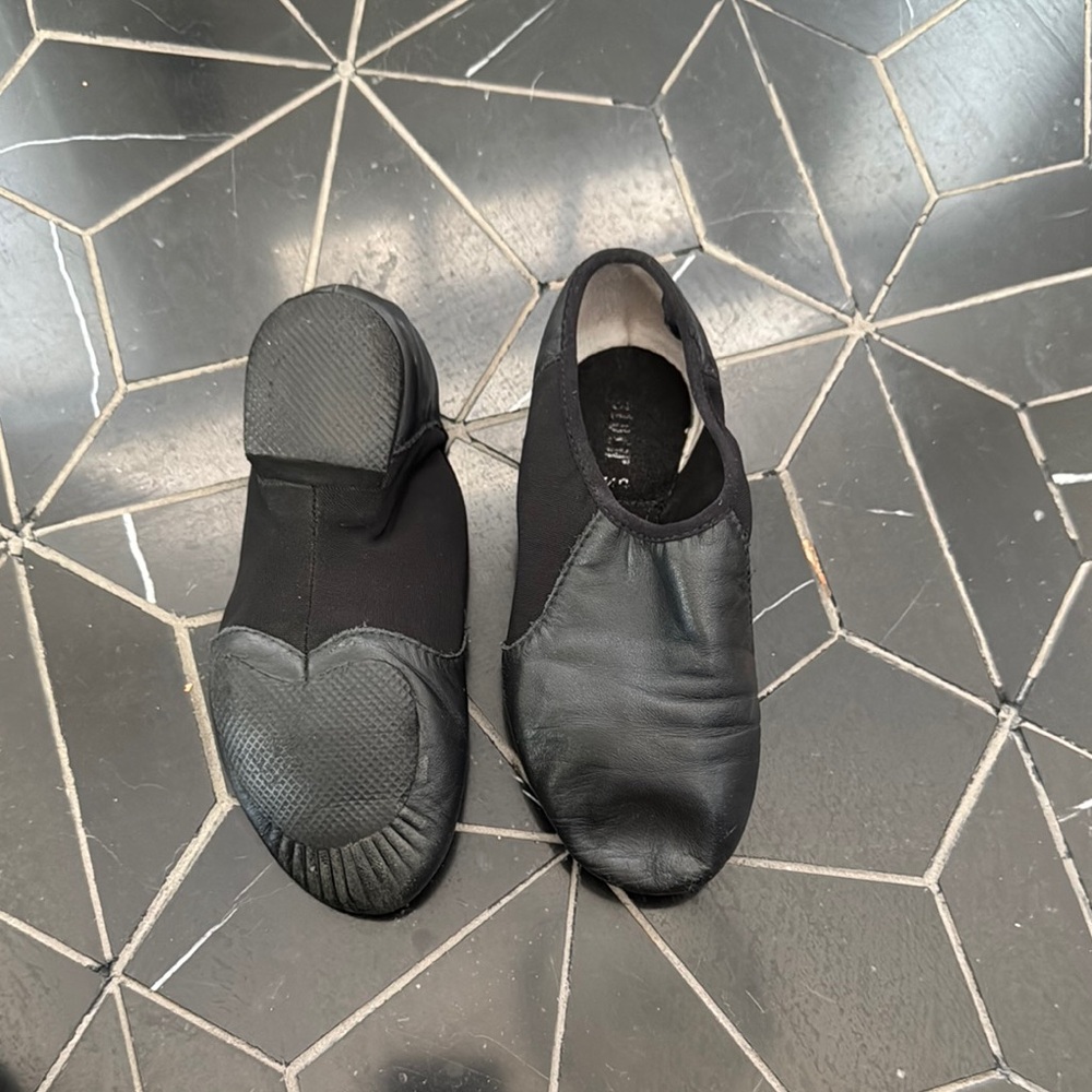 Bloch Black Dance Shoes 5 1/2